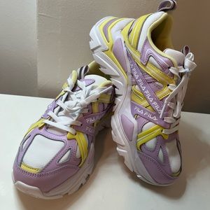 FILA Electrove 2 women’s sneakers 6.5